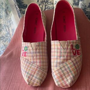 TOMS Women's Colorful Plaid Flats. Womens size 9.